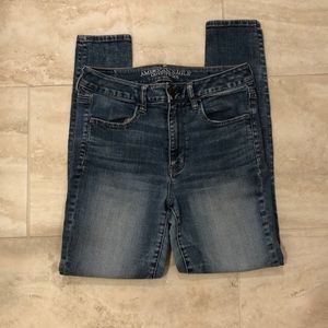 AMERICAN EAGLE HIGH RISE JEGGING JEANS